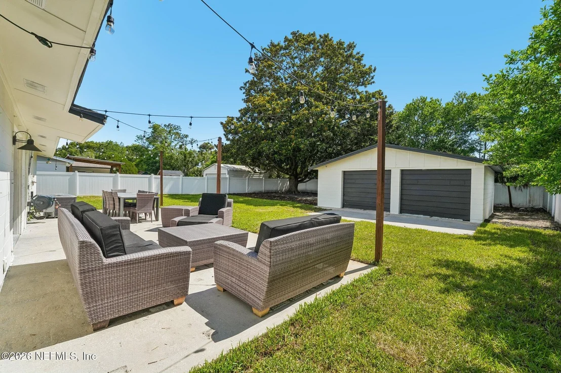 Photo of 317 PENMAN Road