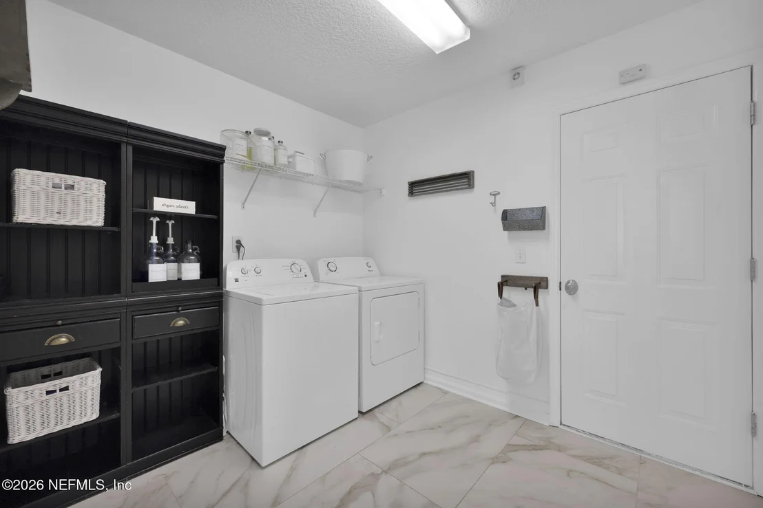 Photo of 2290 EAGLE HARBOR Parkway