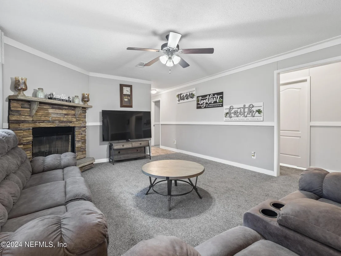 Photo of 204 1ST Street