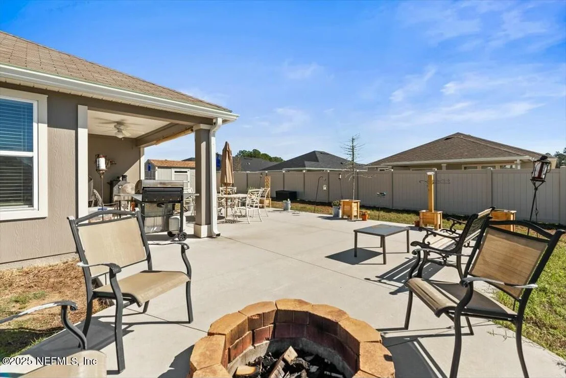 Photo of 10451 COLLINS FIELD Circle