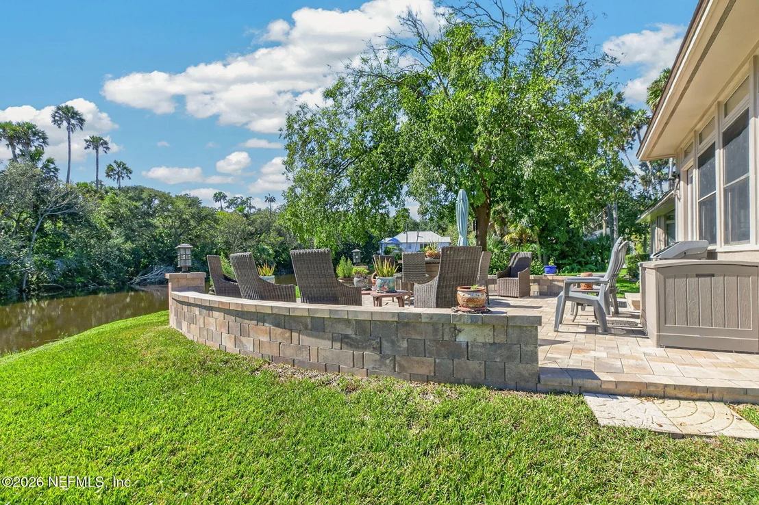 Photo of 2206 LAUGHING GULL Circle
