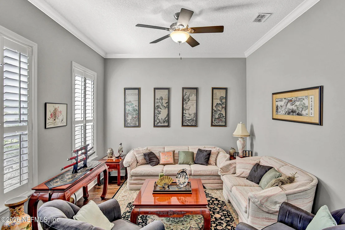 Photo of 1809 FOREST GLEN Way