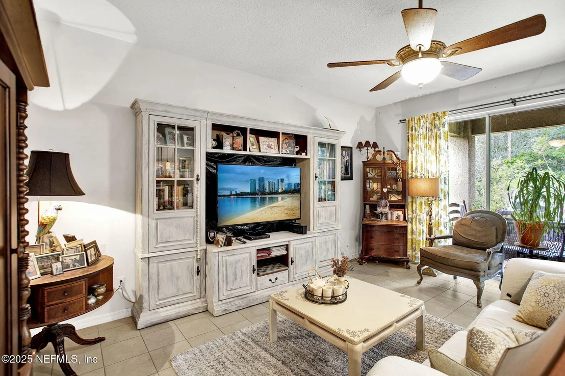 Photo of 877 BATTERSEA Drive