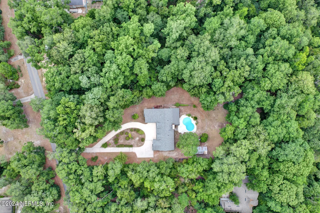 Photo of 2527 BEGONIA Drive