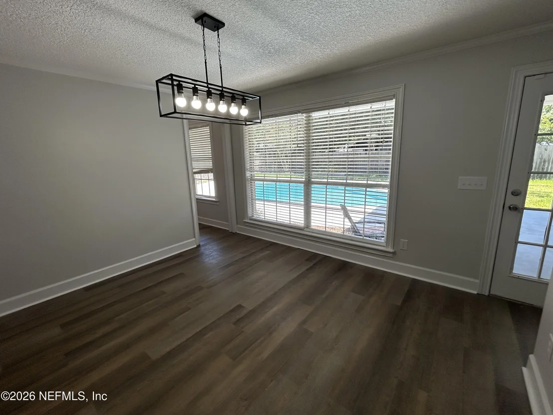 Photo of 1607 SHEFFIELD Place