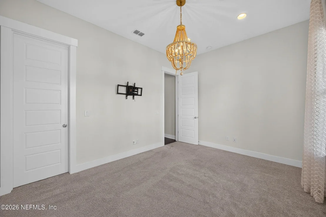 Photo of 1026 GLENNEYRE Circle