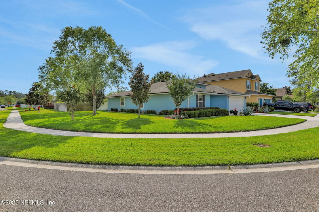 Photo of 4620 PINE LAKE Drive