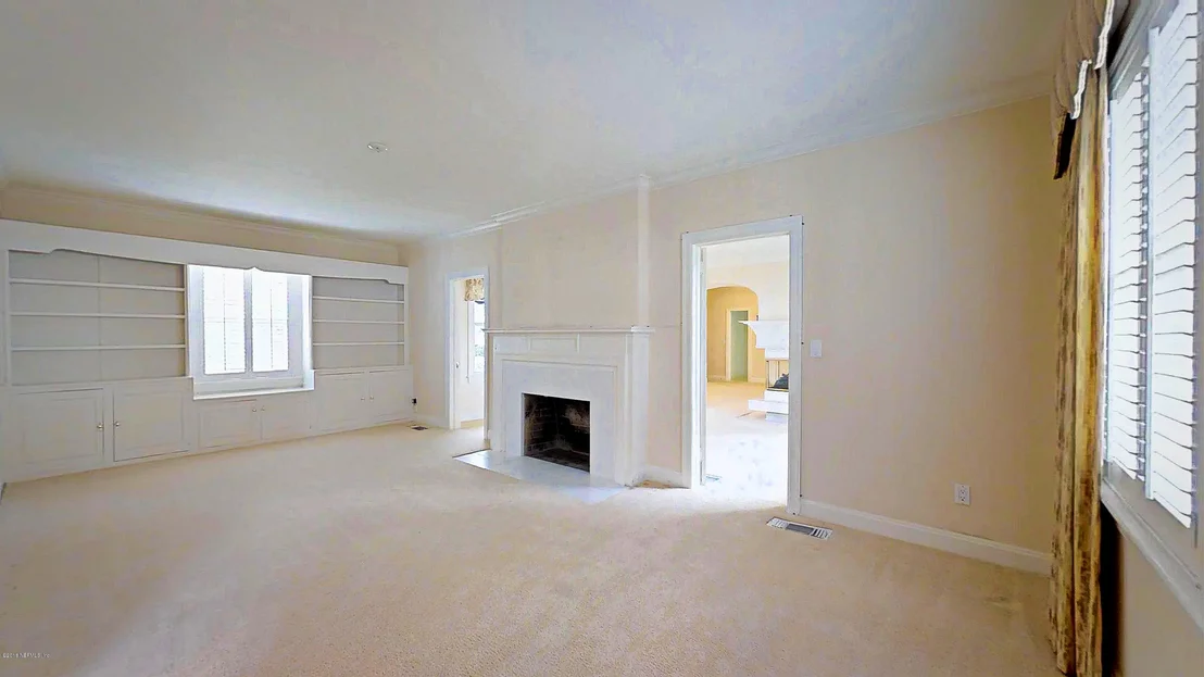 Photo of 1250 HERON POINT Road