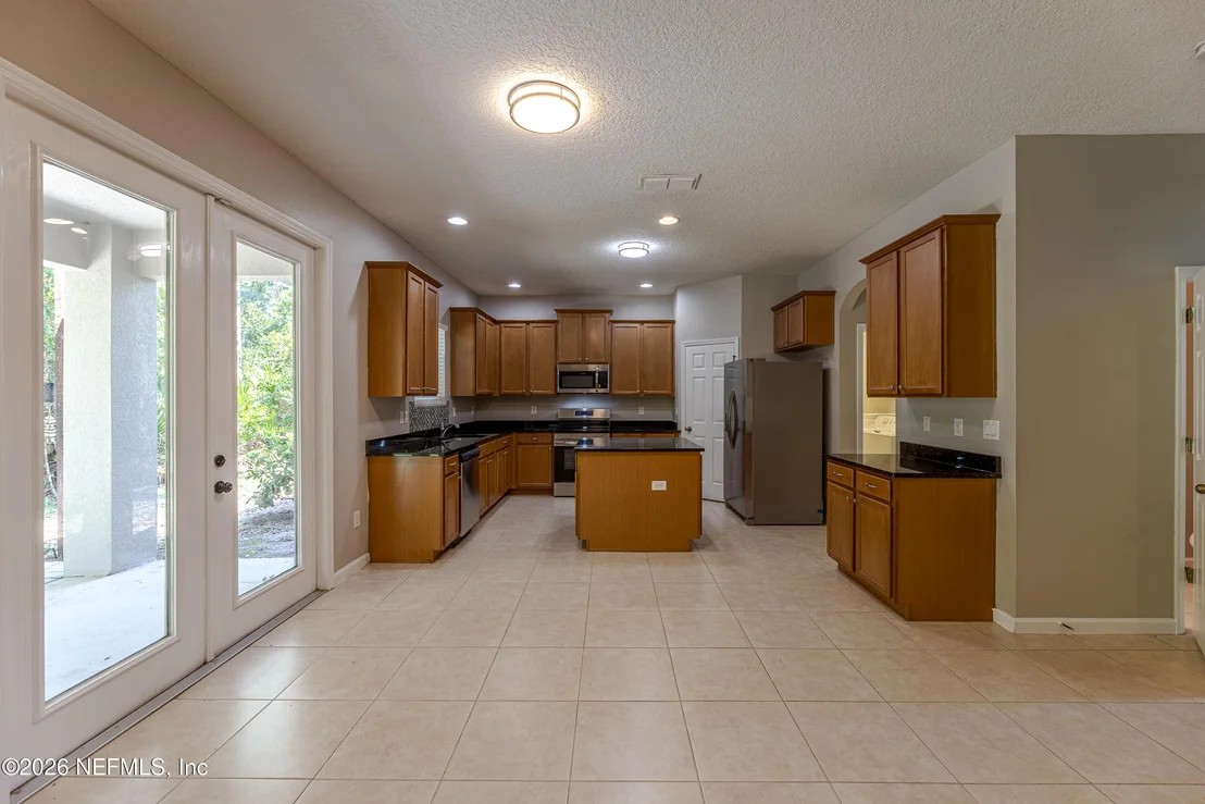 Photo of 869 BATTERSEA Drive