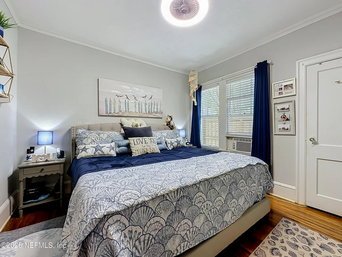 Photo of 7022 ALPINE Street