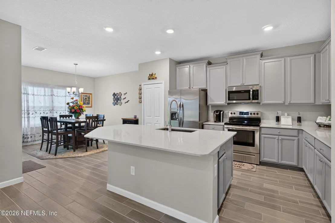 Photo of 9639 LOVAGE Lane
