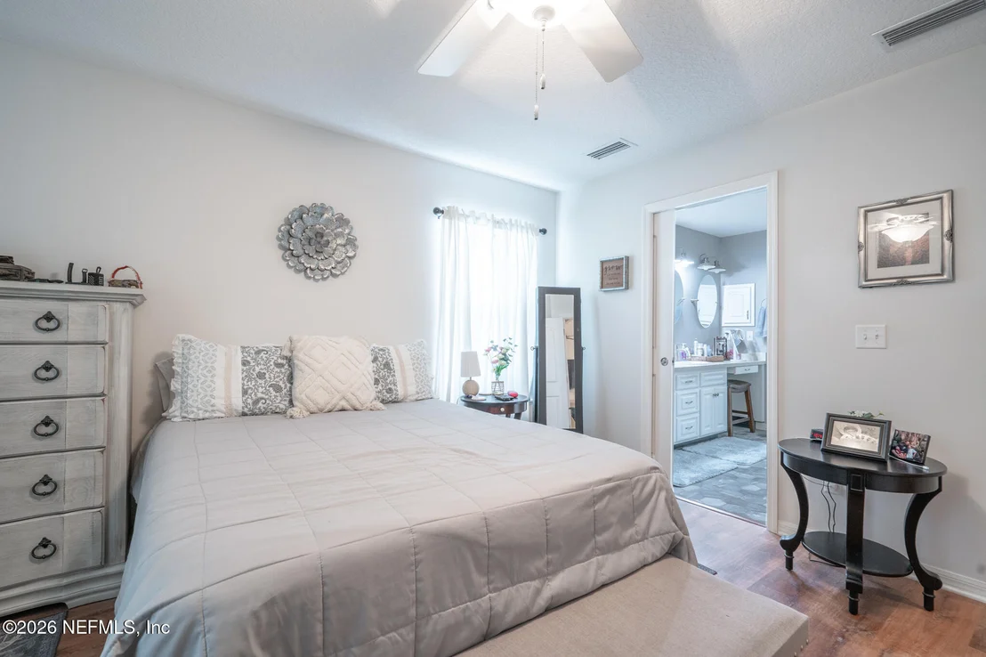 Photo of 272785 MURRHEE Road
