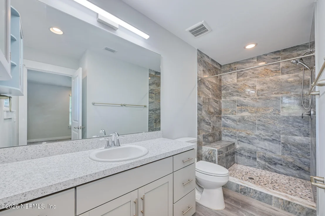 Photo of 135 DA VINCI Boulevard