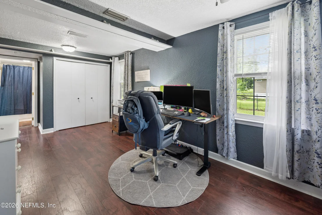 Photo of 10426 SLAY Road