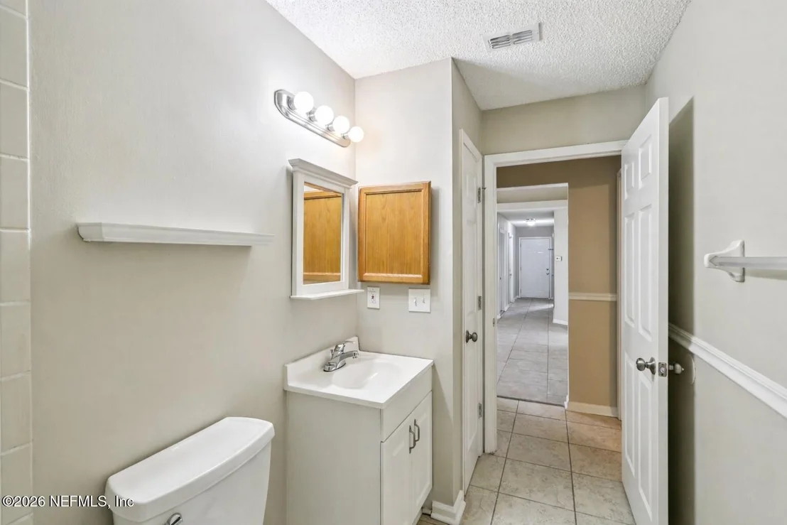 Photo of 1864 SHERATON LAKES Circle