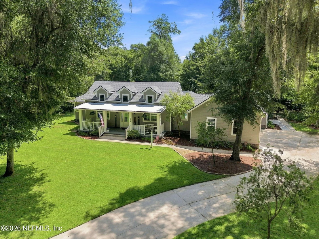 Photo of 704 COACHMAN'S Place