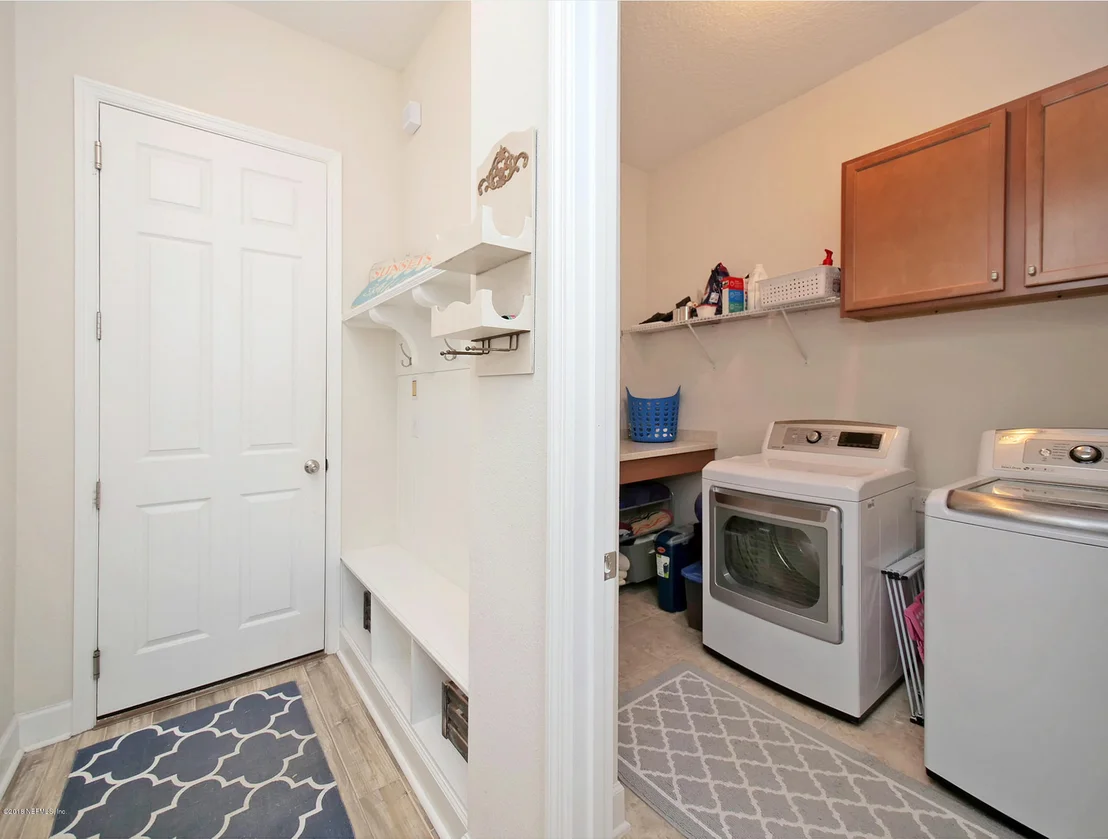 Photo of 453 EAGLE ROCK Drive