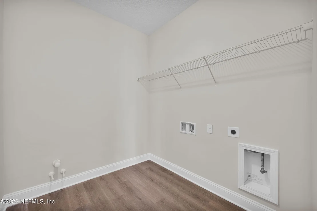 Photo of 334 SEAMARK Drive