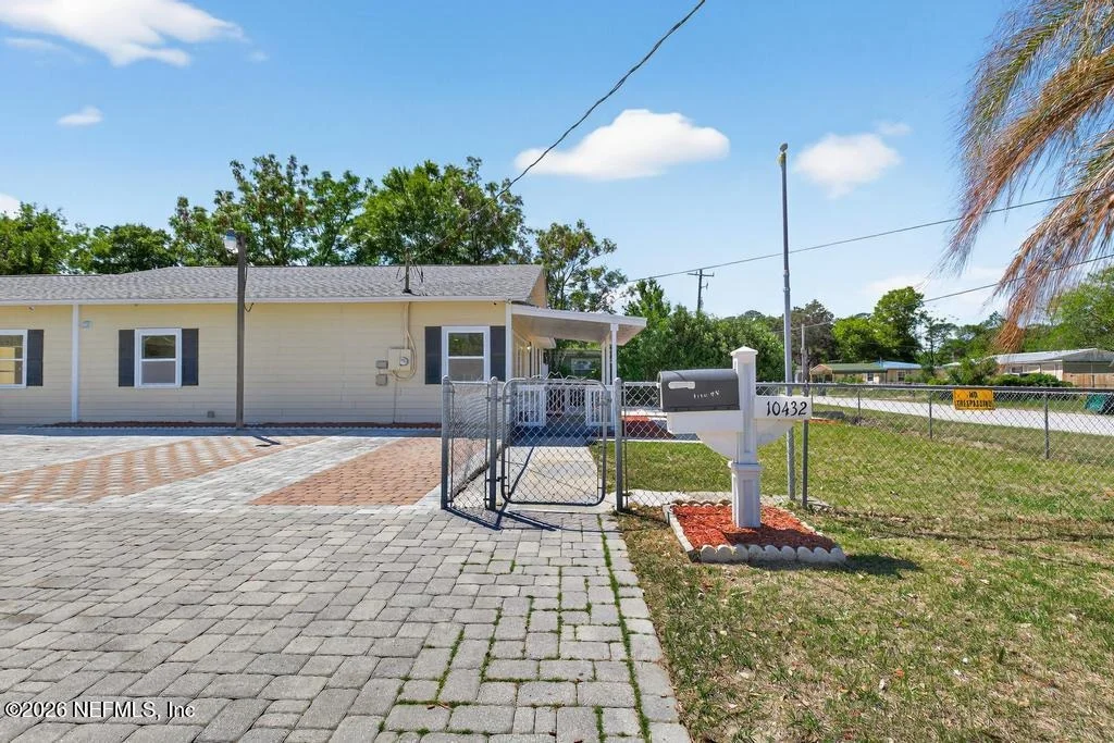 Photo of 10432 STONE Road