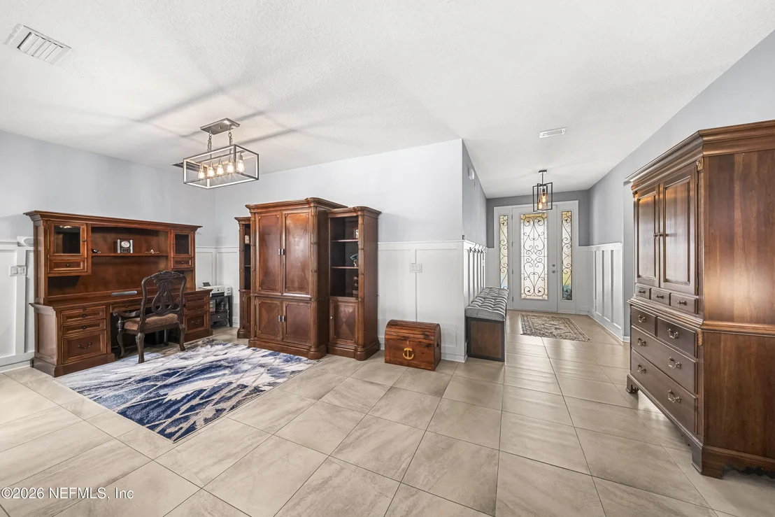 Photo of 476 HUTCHINSON Lane