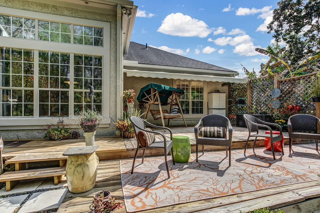 Photo of 8128 SUFFIELD Court