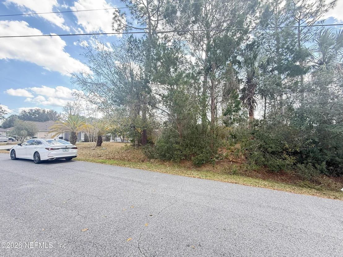 Photo of 12 PINEASH Lane