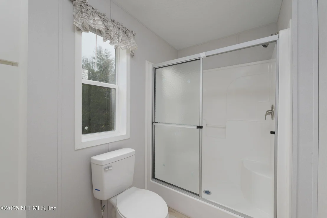 Photo of 128 LAKEVIEW Court