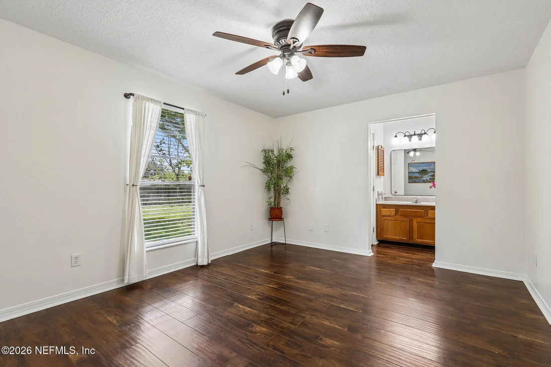 Photo of 2387 PERTH Drive