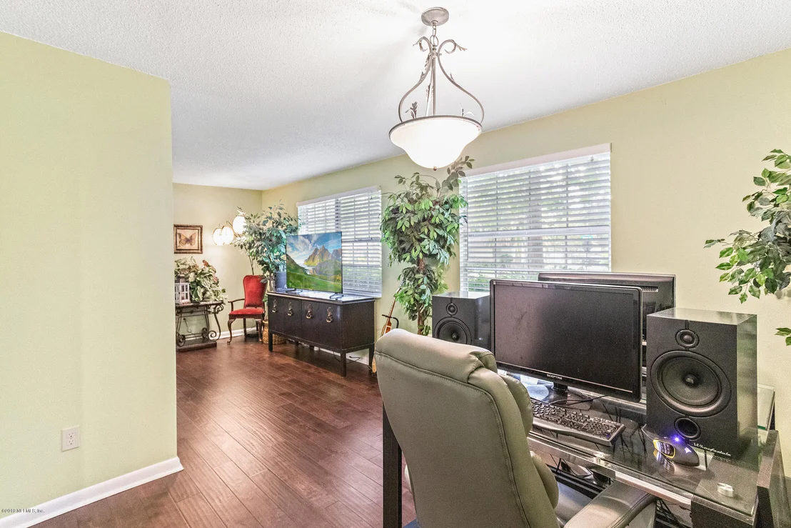 Photo of 1454 MARCIA Drive