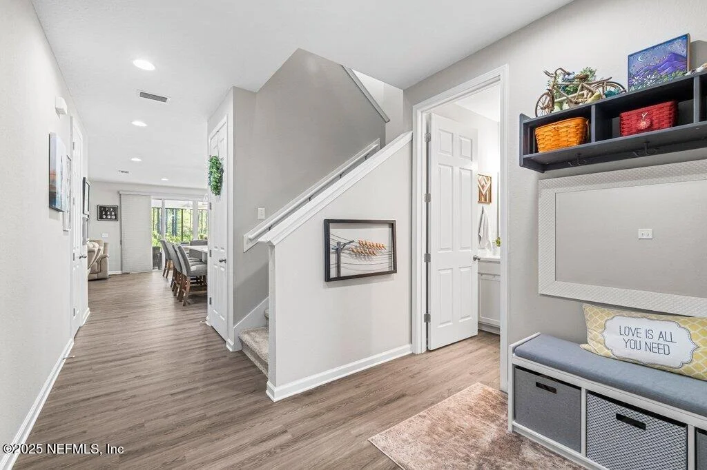 Photo of 1903 AMBERLY Drive