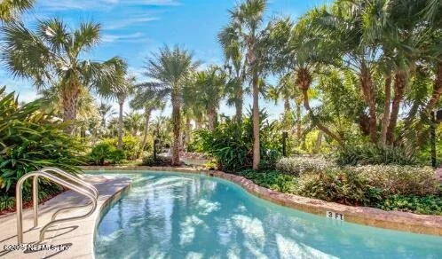 Photo of 716 PALM CREST Drive