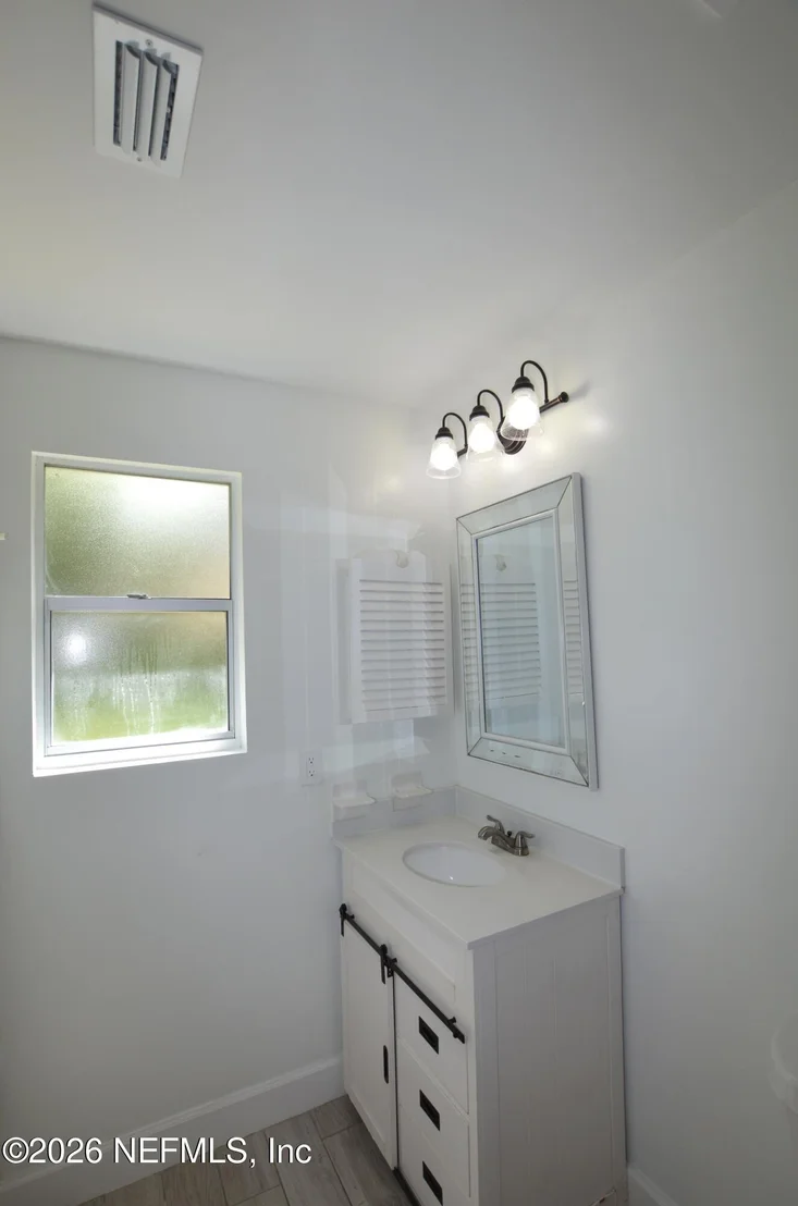 Photo of 2045 DERRINGER Road