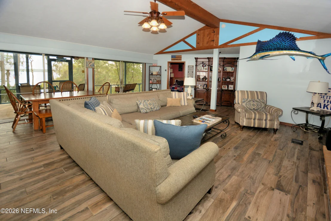 Photo of 176 LAKE Drive