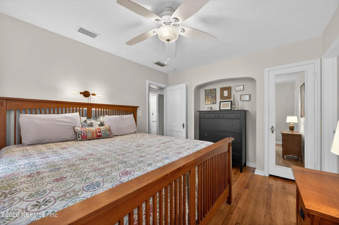 Photo of 1573 CHARON Road