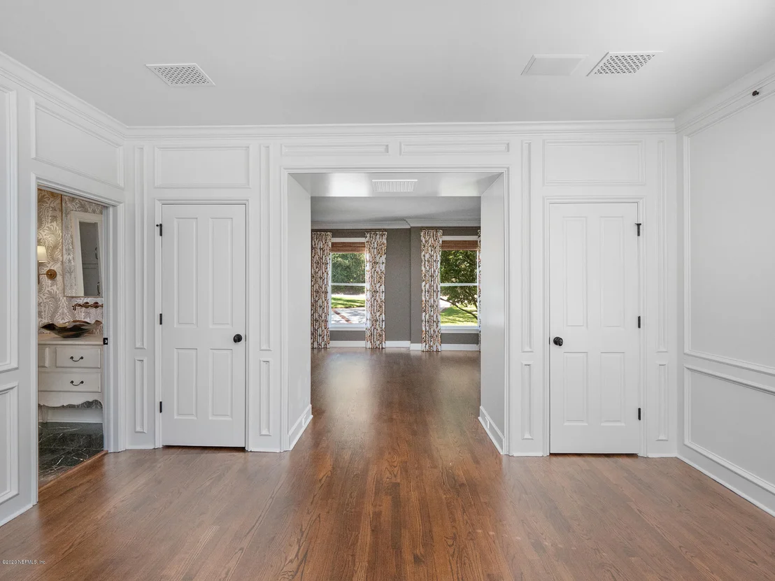 Photo of 906 GREENRIDGE Road