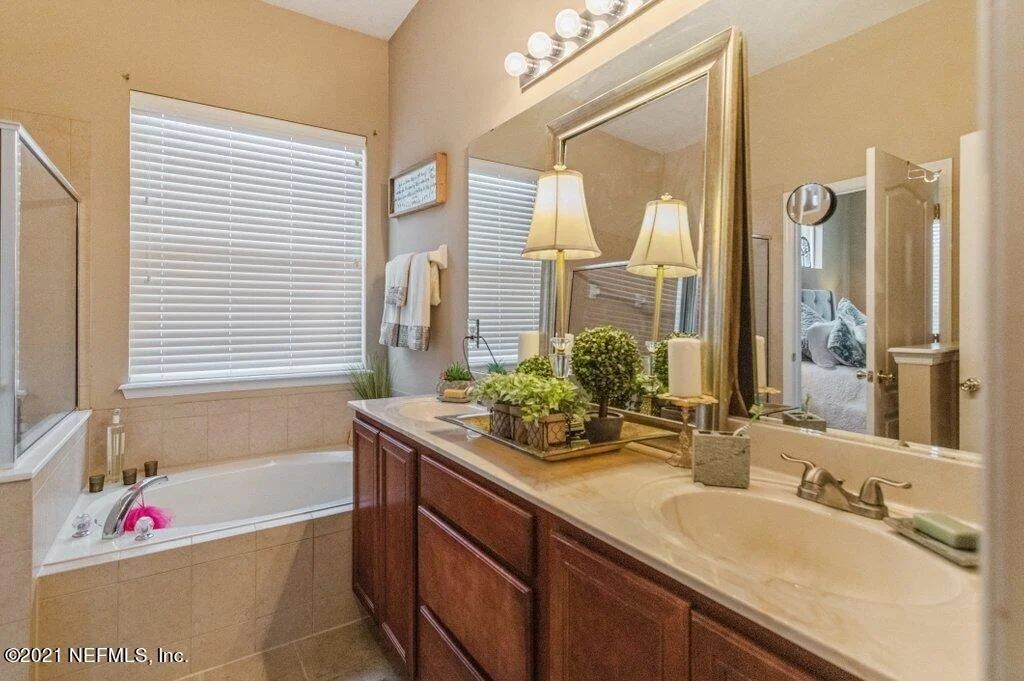 Photo of 581 LONGMILL Lane
