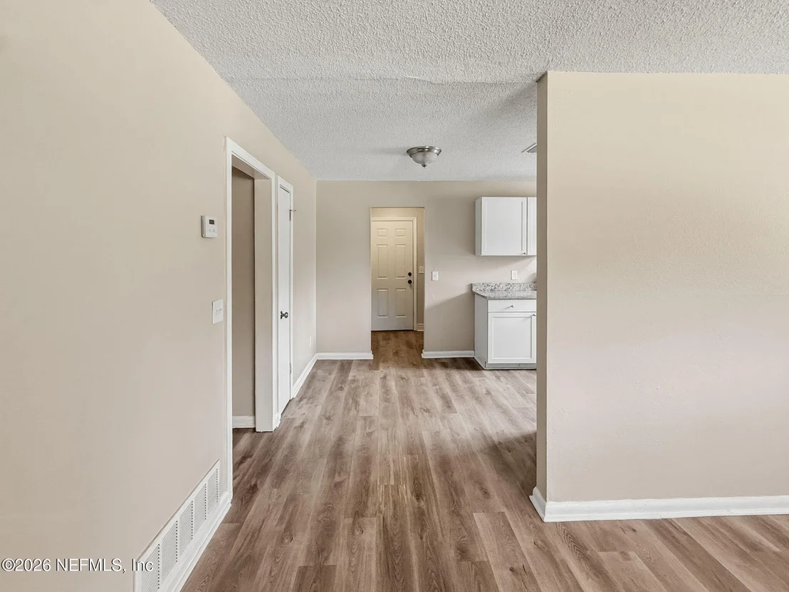 Photo of 5233 DALLEN LEA Drive
