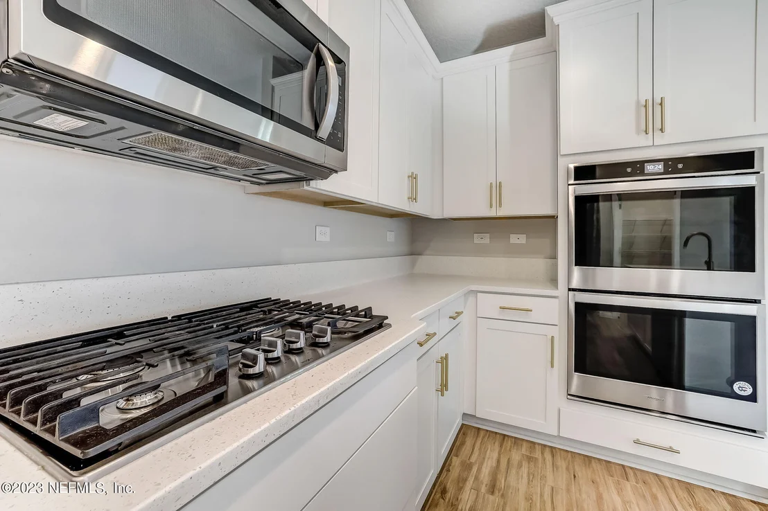 Photo of 152 WINDERMERE Way