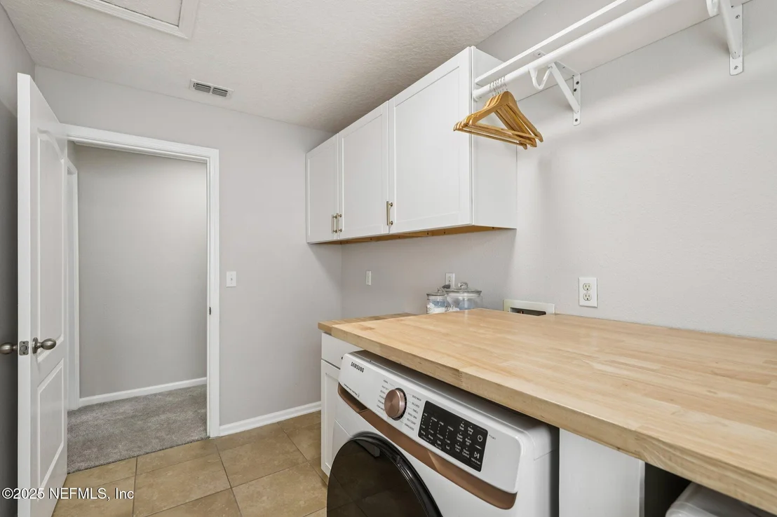 Photo of 866 GLENDALE Lane
