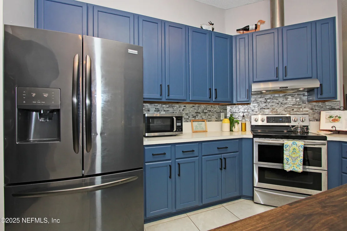 Photo of 14603 BERRINGER Lane