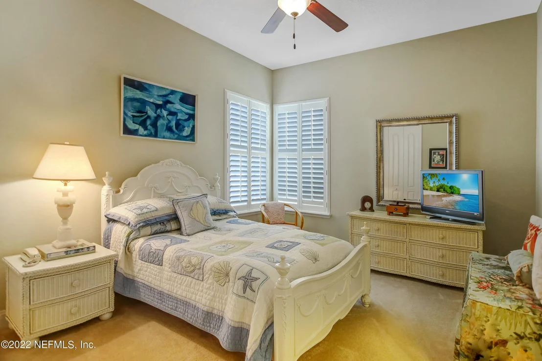Photo of 1616 SUGAR LOAF Lane