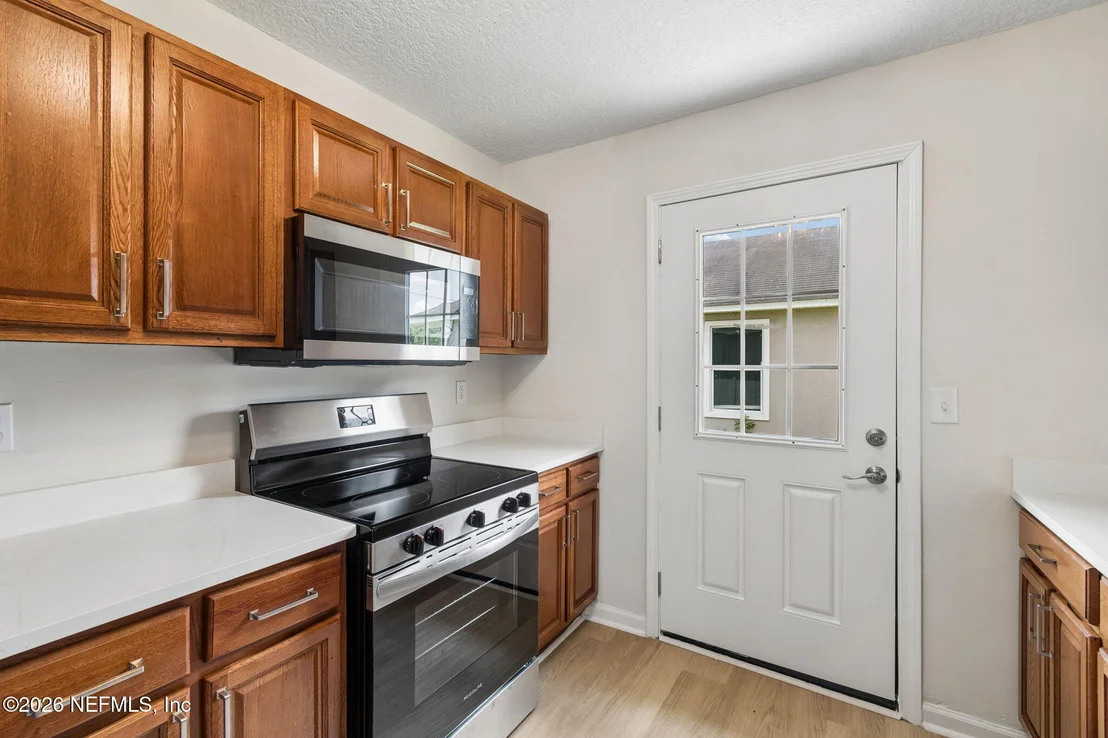 Photo of 7828 JASPER Avenue