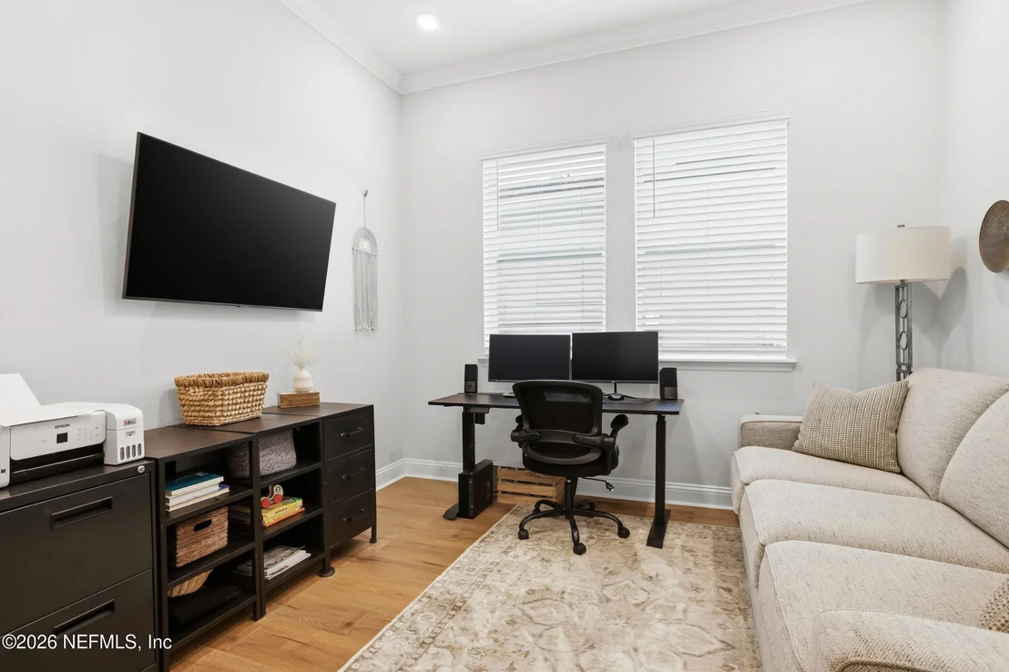 Photo of 280 LADYSLIPPER Drive