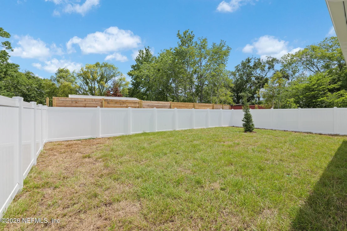 Photo of 874 W 4TH Street