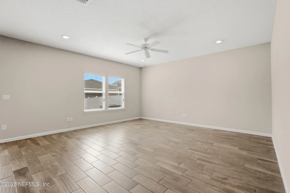 Photo of 1432 KENDALL Drive