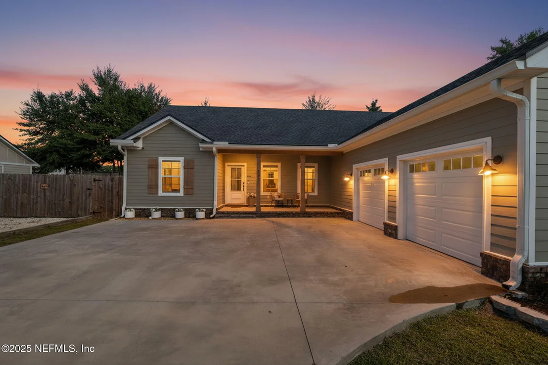 Photo of 4231 WOLFE Drive