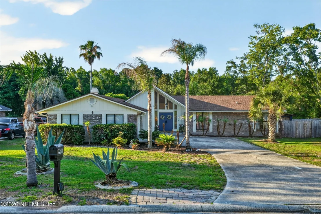 Photo of 2556 BOTTOMRIDGE Drive