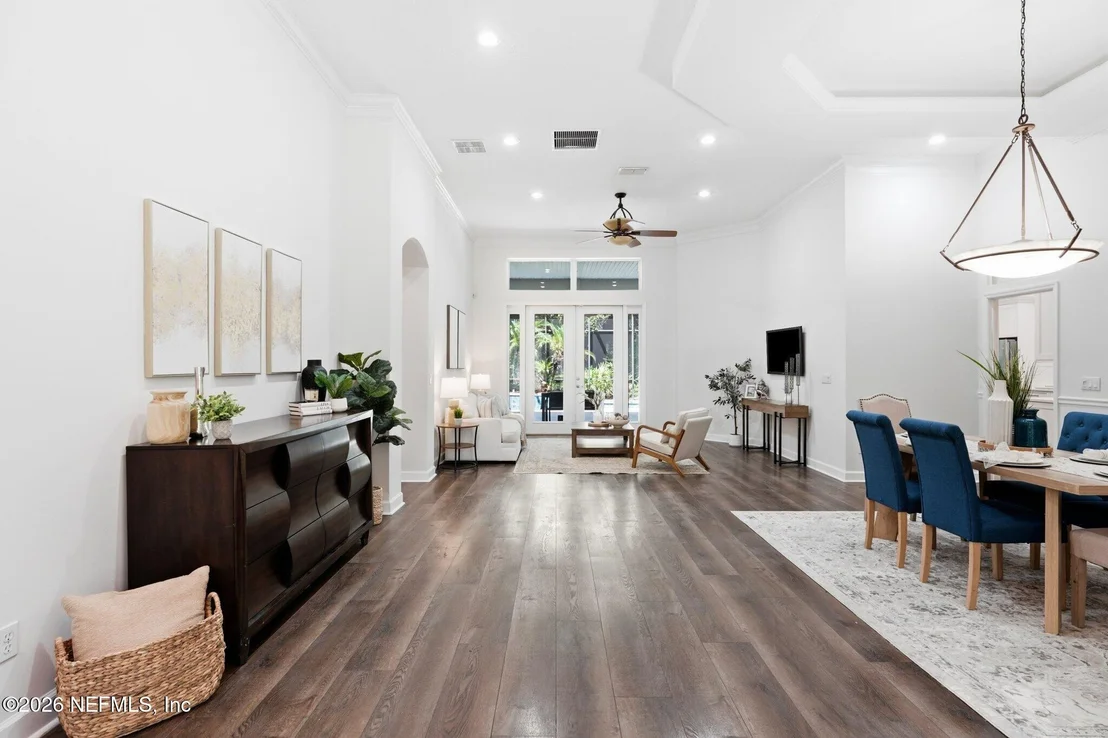 Photo of 215 PARKSIDE Drive