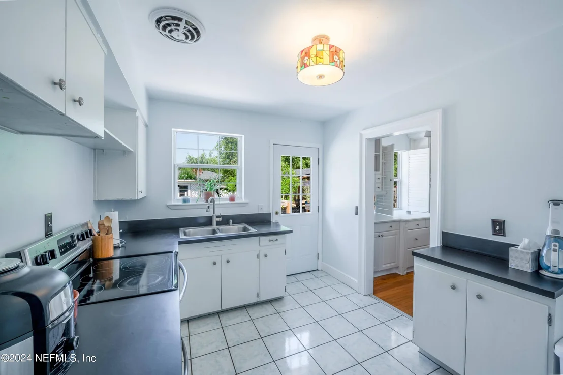 Photo of 8056 CATAWBA Drive