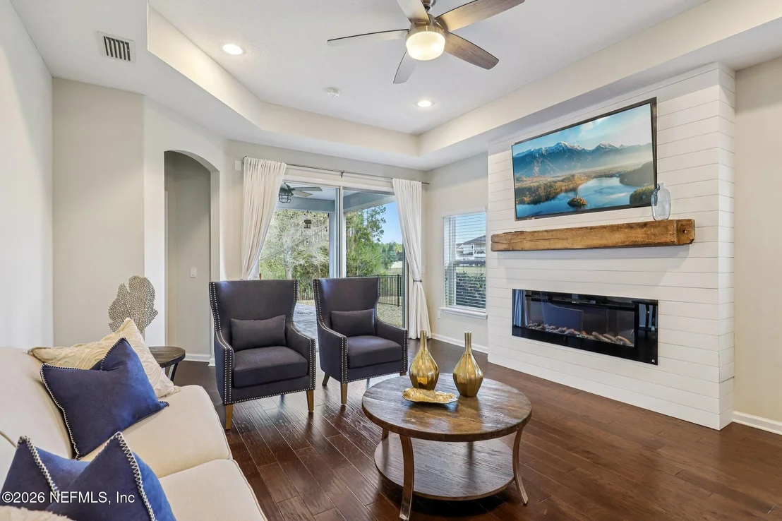 Photo of 186 CONCAVE Lane